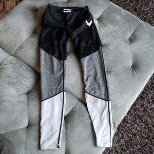 Maverick logan paul xs color block leggings
